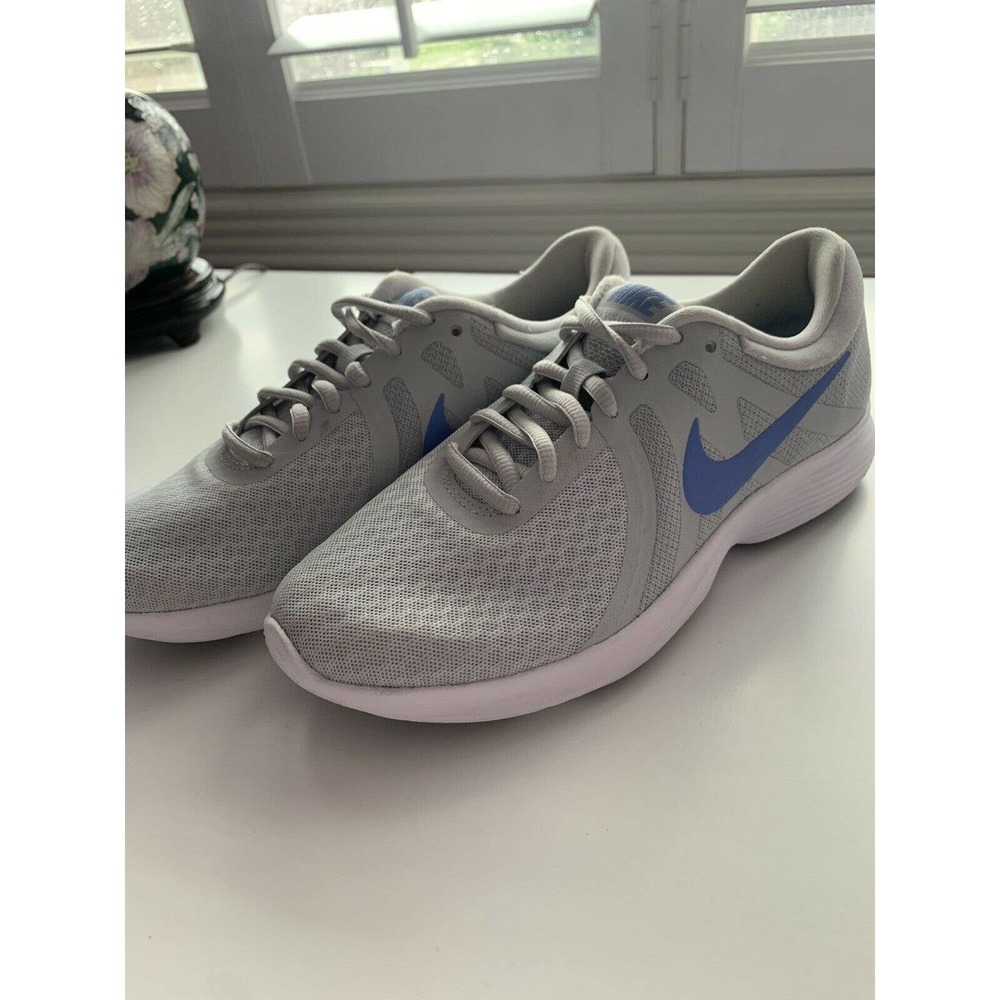 Nike Revolution 4 Womens Running Shoe Sz 7